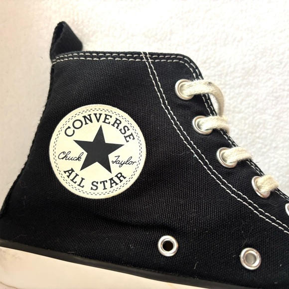 Converse Black/White Canvas Run Star Hike Platform Rugged Sneaker (10.5) - Picture 10 of 15